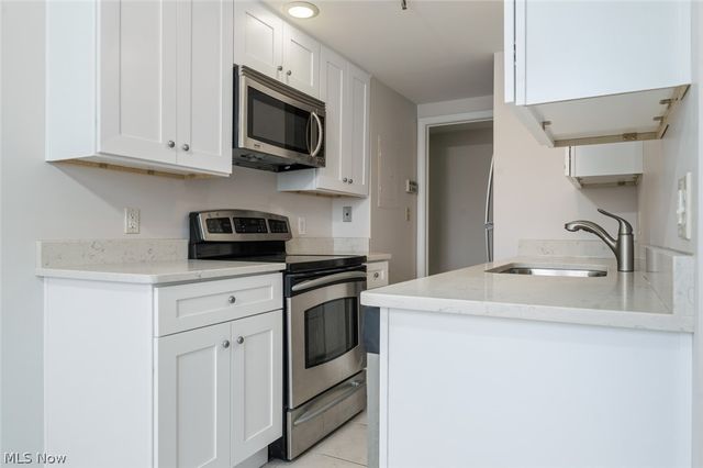 19000 Lake Road 5408, Rocky River, OH 44116