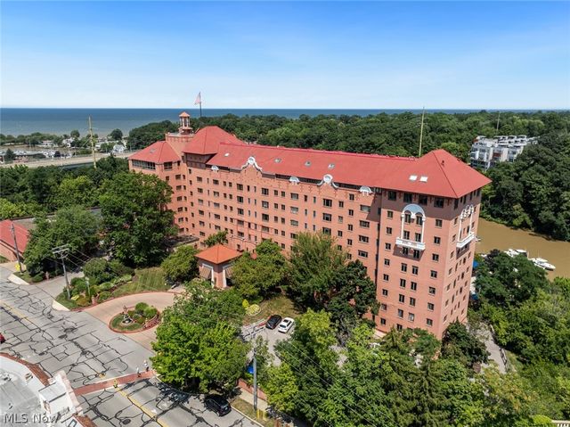 19000 Lake Road 5408, Rocky River, OH 44116