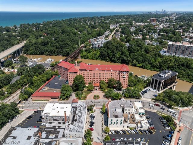 19000 Lake Road 5408, Rocky River, OH 44116