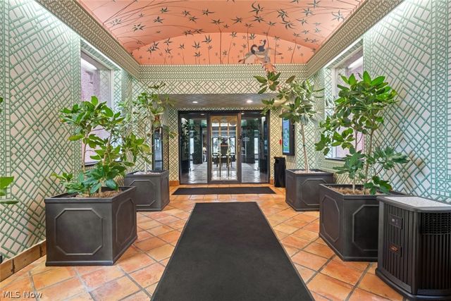 19000 Lake Road 5408, Rocky River, OH 44116