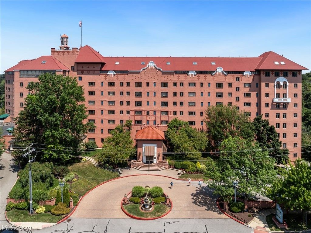 19000 Lake Road 5408, Rocky River, OH 44116