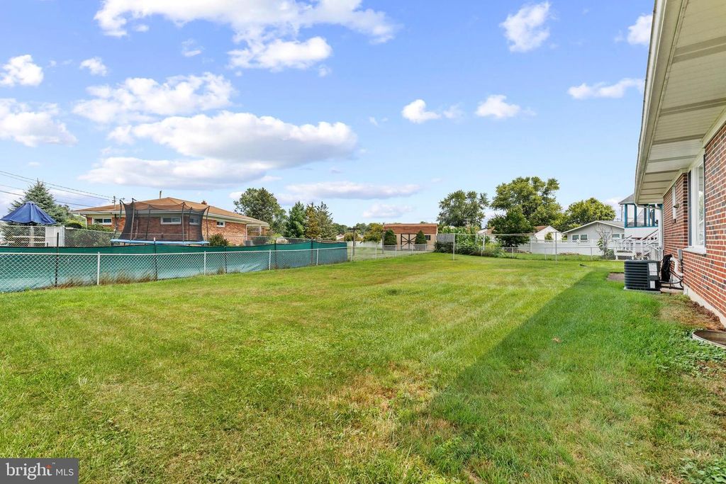 4708 COURTLAND ST, Camp Hill, PA 17011