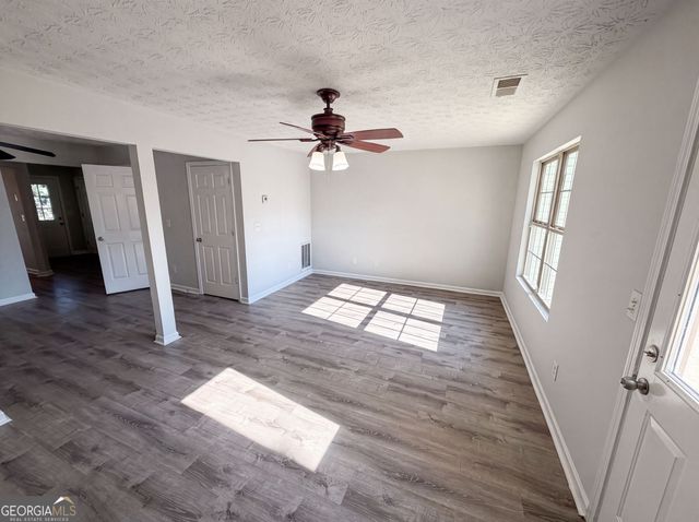 7202 Gotland Street, Union City, GA 30291