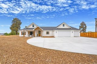 1547 Dickey Street, Fallbrook, CA 92028