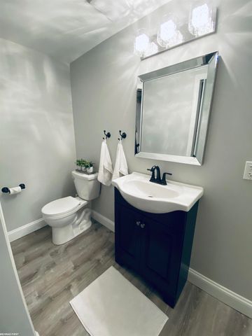 6037 Trailside Drive, Washington, MI 48094