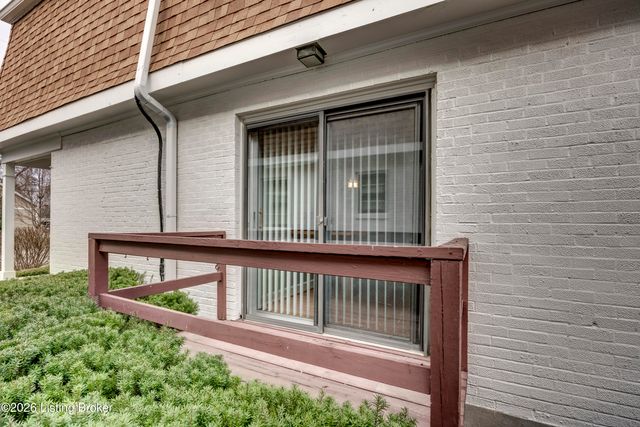 209 Fairfax Ave APT 1, Louisville, KY 40207