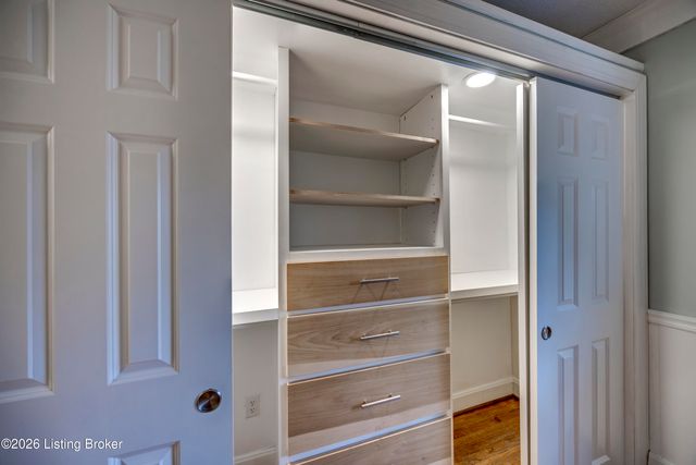 209 Fairfax Ave APT 1, Louisville, KY 40207