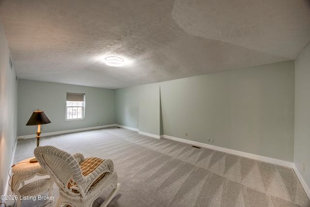 209 Fairfax Ave APT 1, Louisville, KY 40207