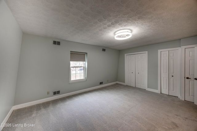 209 Fairfax Ave APT 1, Louisville, KY 40207