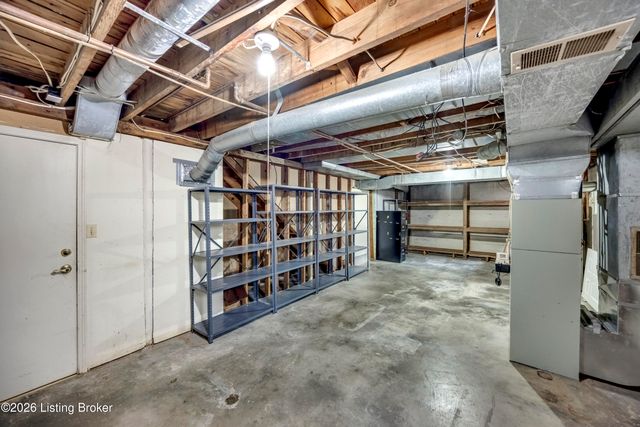 209 Fairfax Ave APT 1, Louisville, KY 40207