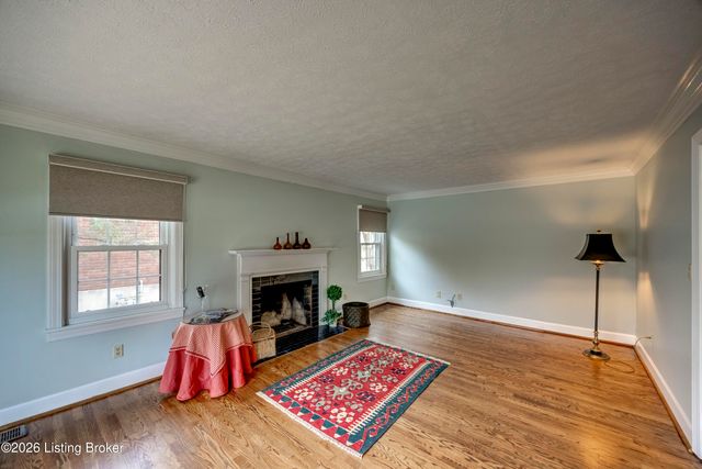 209 Fairfax Ave APT 1, Louisville, KY 40207