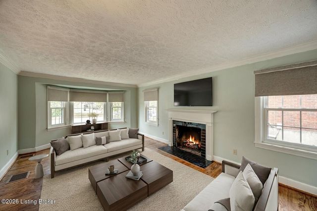 209 Fairfax Ave APT 1, Louisville, KY 40207