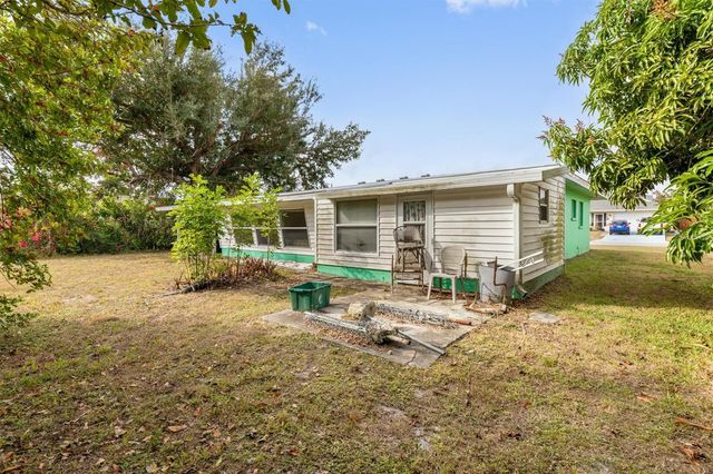 565 READING STREET NW, Port Charlotte, FL 33952