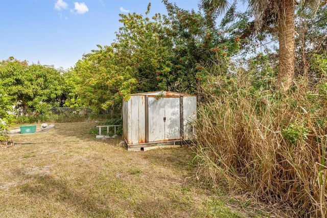 565 READING STREET NW, Port Charlotte, FL 33952