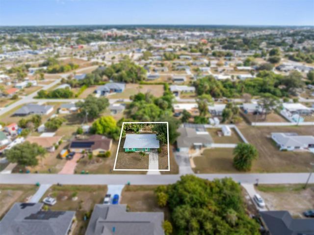 565 READING STREET NW, Port Charlotte, FL 33952