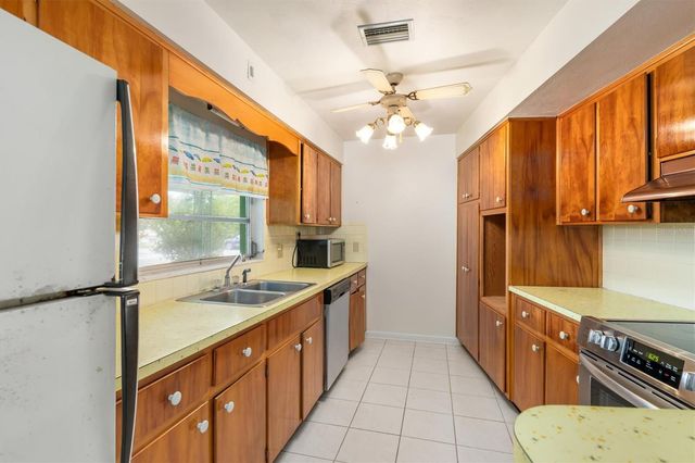 565 READING STREET NW, Port Charlotte, FL 33952