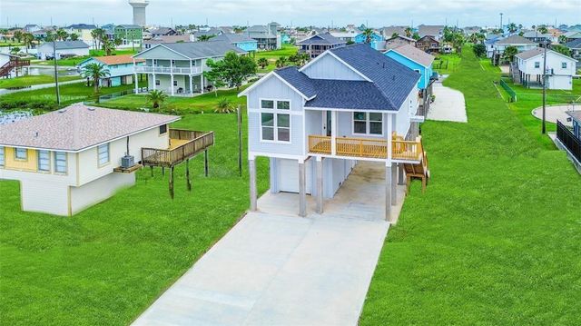 16651 Jolly Roger Road, Jamaica Beach, TX 77554