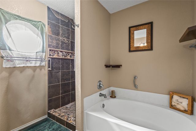 8625 Cotton Creek Lane, Fort Worth, TX 76123