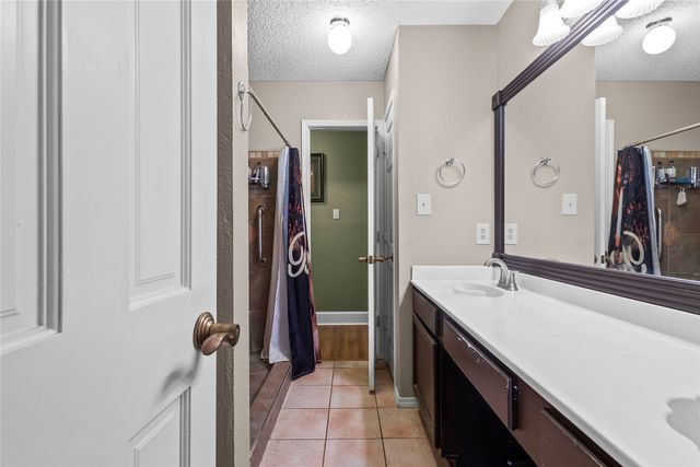 8625 Cotton Creek Lane, Fort Worth, TX 76123