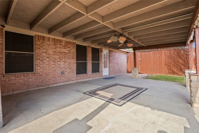 8625 Cotton Creek Lane, Fort Worth, TX 76123