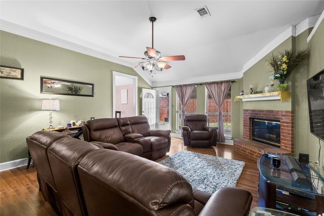 8625 Cotton Creek Lane, Fort Worth, TX 76123