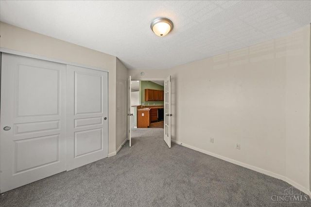 1384 Twin Spires Drive, Batavia Twp, OH 45103