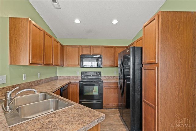 1384 Twin Spires Drive, Batavia Twp, OH 45103