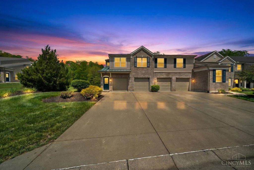 1384 Twin Spires Drive, Batavia Twp, OH 45103