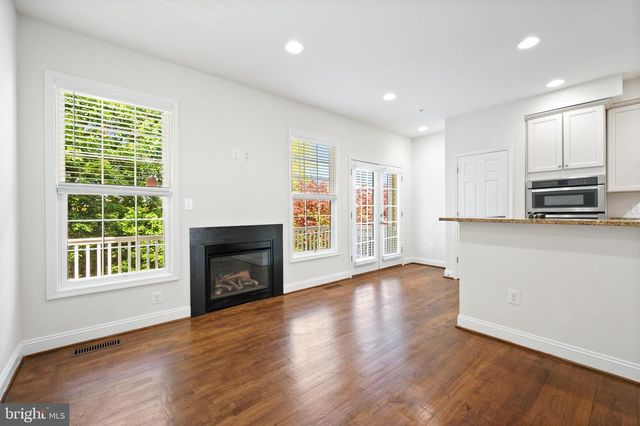 8342 BRODERICK CIR, Gaithersburg, MD 20877