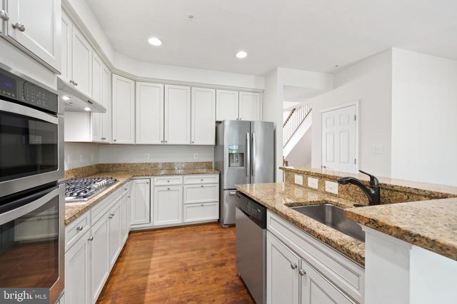 8342 BRODERICK CIR, Gaithersburg, MD 20877