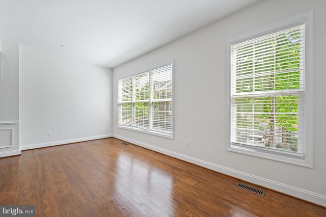 8342 BRODERICK CIR, Gaithersburg, MD 20877