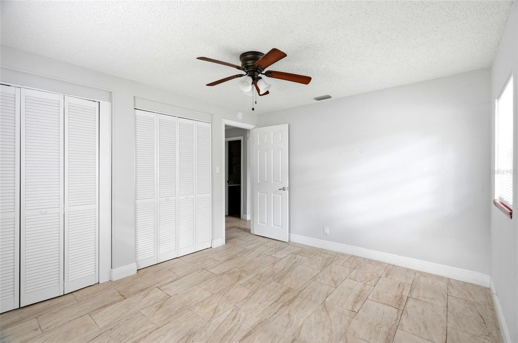 Image 16 of property listing at 2430 N RAMONA CIRCLE, Tampa, FL 33612