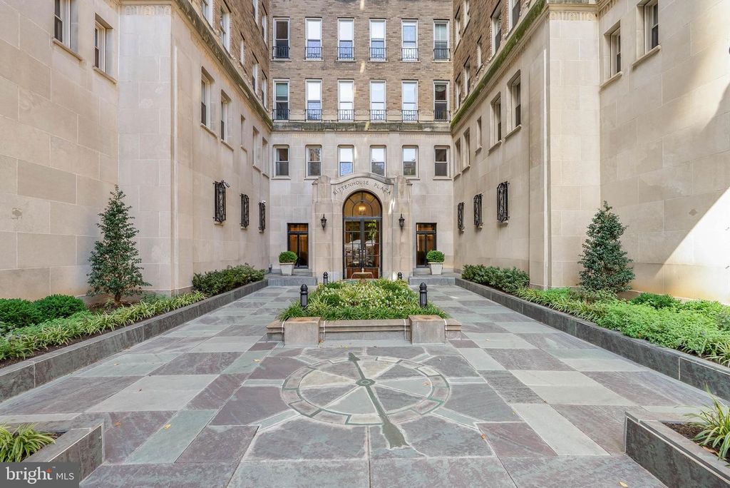 1901 WALNUT ST #15A, PHILADELPHIA, PA 19103 — exterior