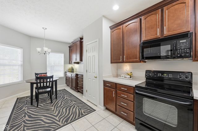 6271 Eller Creek Way 8, Fishers, IN 46038