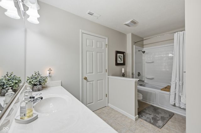 6271 Eller Creek Way 8, Fishers, IN 46038