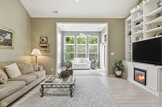 6271 Eller Creek Way 8, Fishers, IN 46038