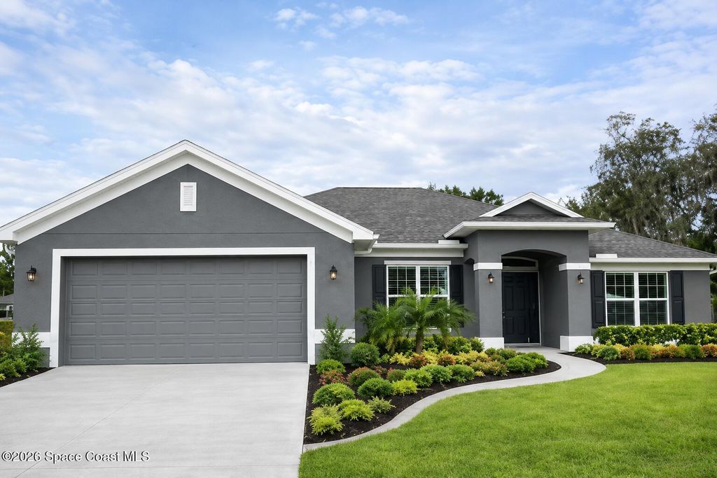 561 Fitchburg Street SW, Palm Bay, FL 32908