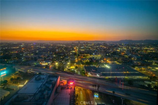 900 W Olympic 31J, Los Angeles, CA 90015