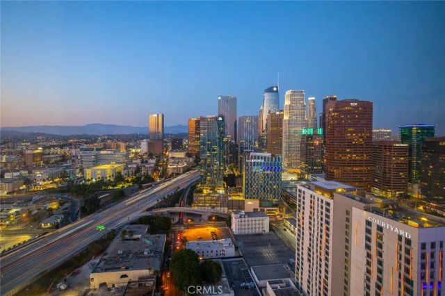 900 W Olympic 31J, Los Angeles, CA 90015