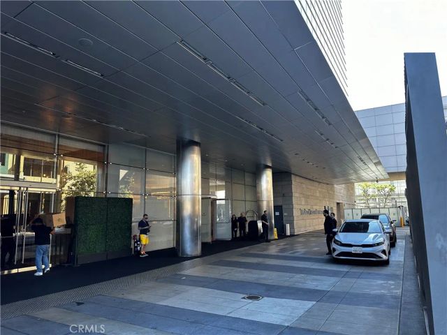 900 W Olympic 31J, Los Angeles, CA 90015