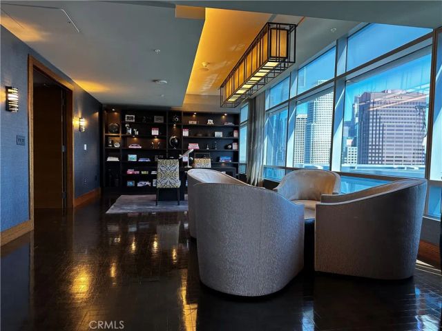 900 W Olympic 31J, Los Angeles, CA 90015