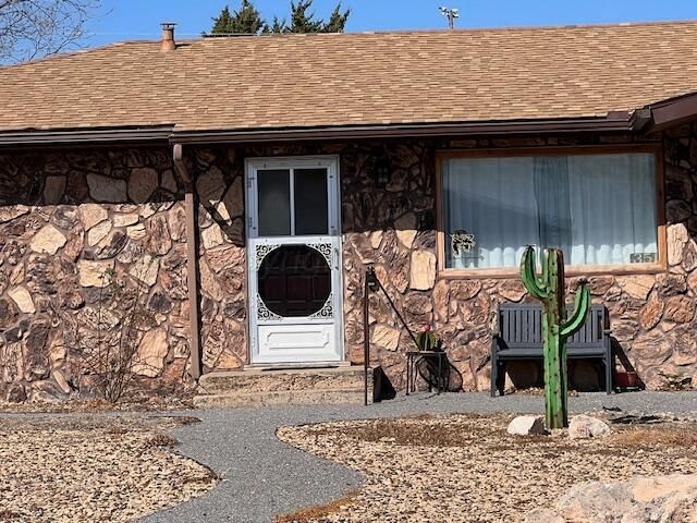 351 N Young Street, Follett, TX 79034