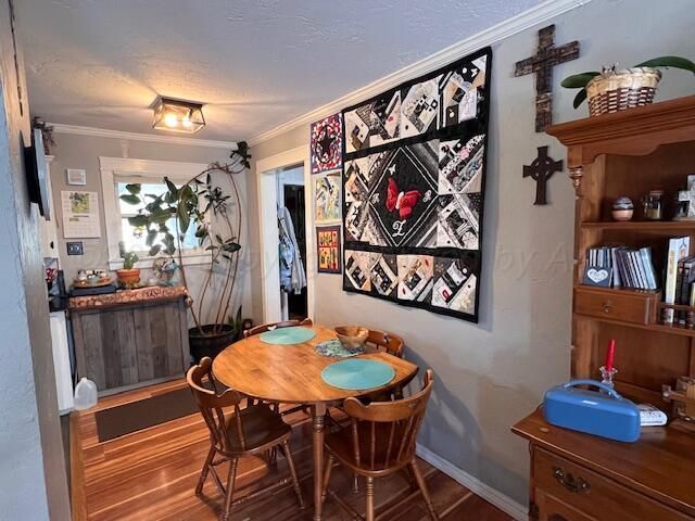 351 N Young Street, Follett, TX 79034