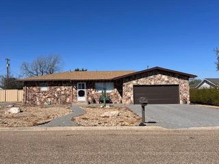 351 N Young Street, Follett, TX 79034