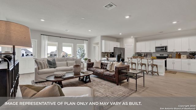 421 KOLBO CROSSING COVE, Lockhart, TX 78644