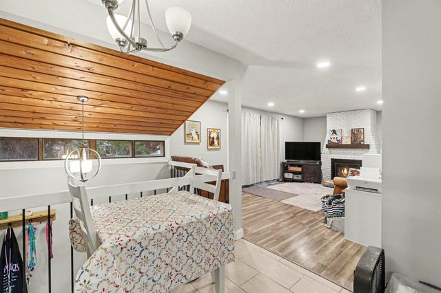 169 Bordeaux Court, Woodbury, MN 55125