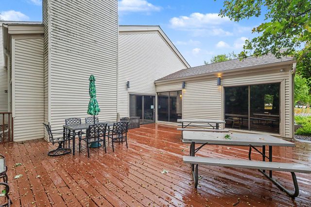 169 Bordeaux Court, Woodbury, MN 55125