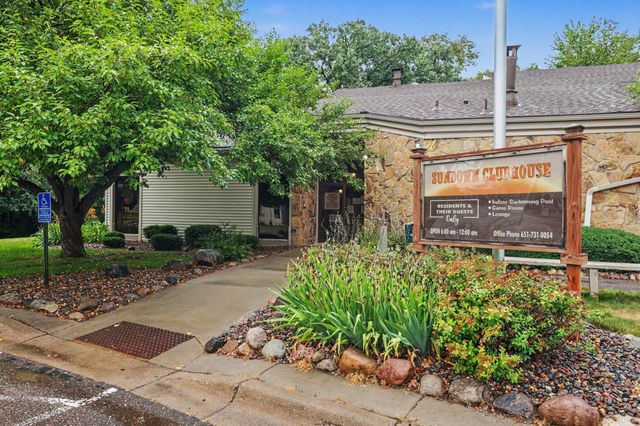 169 Bordeaux Court, Woodbury, MN 55125