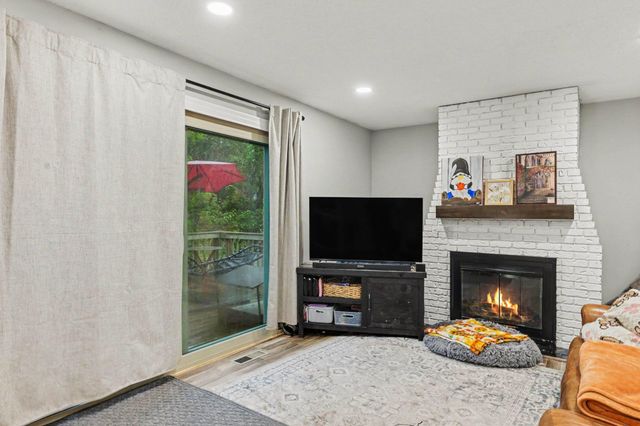 169 Bordeaux Court, Woodbury, MN 55125