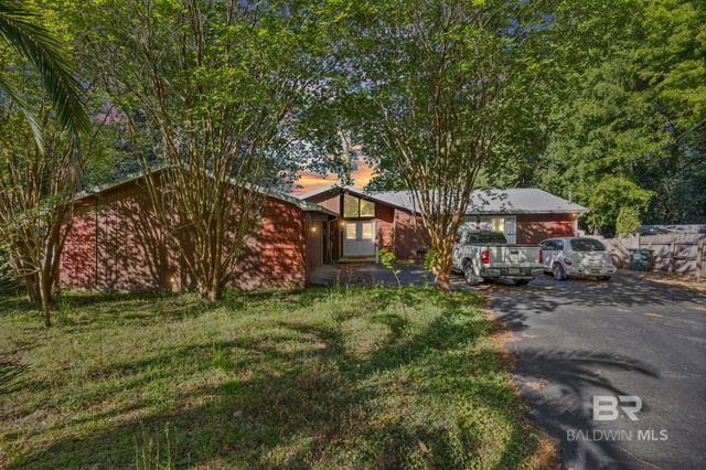 101 Windsor Court, Daphne, AL 36526
